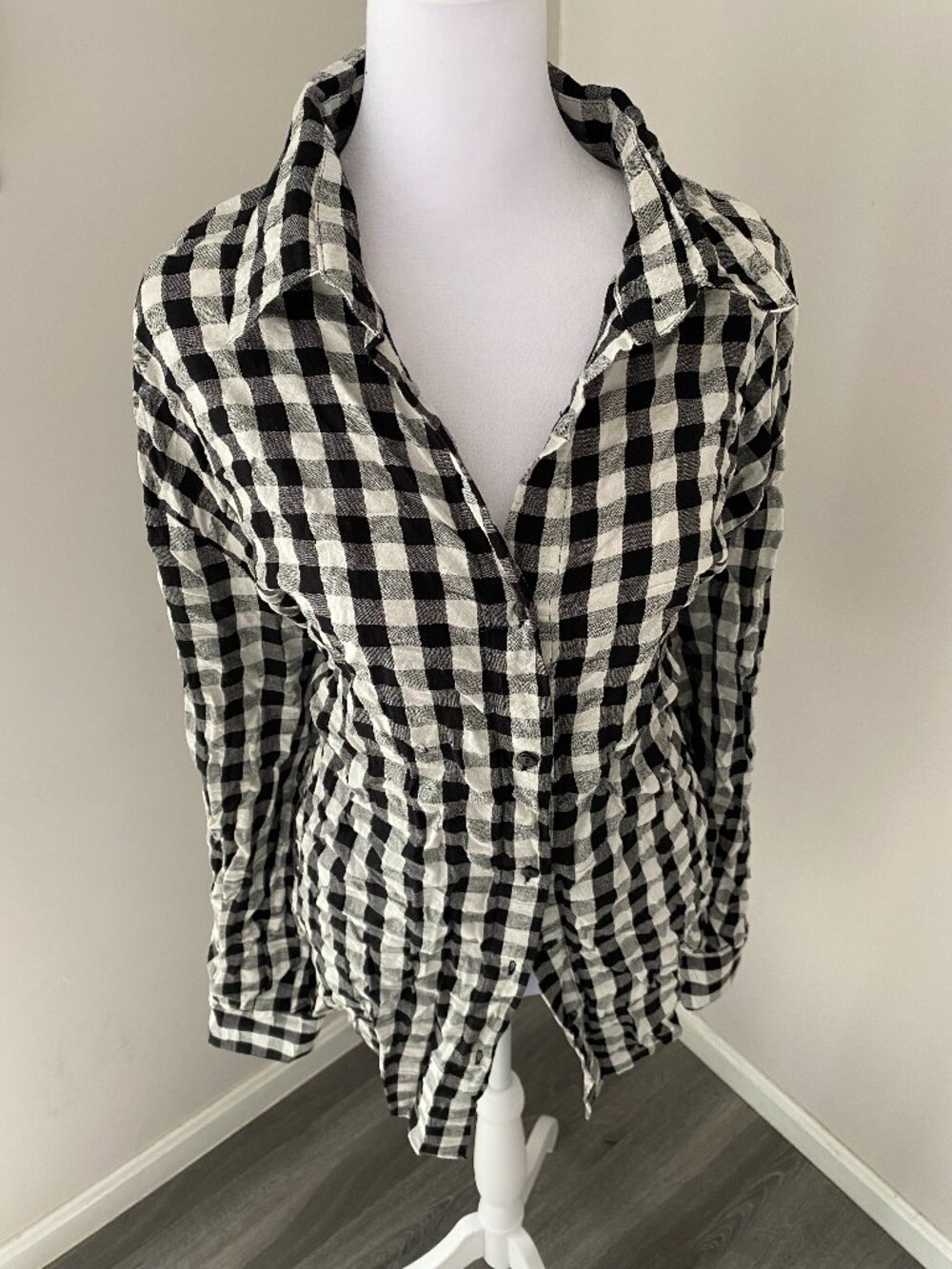 Checkered Button Down Long Sleeve Shirt